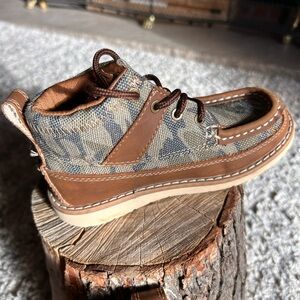 Sun + Stone Kohen Boys Camo Boots Size 11M